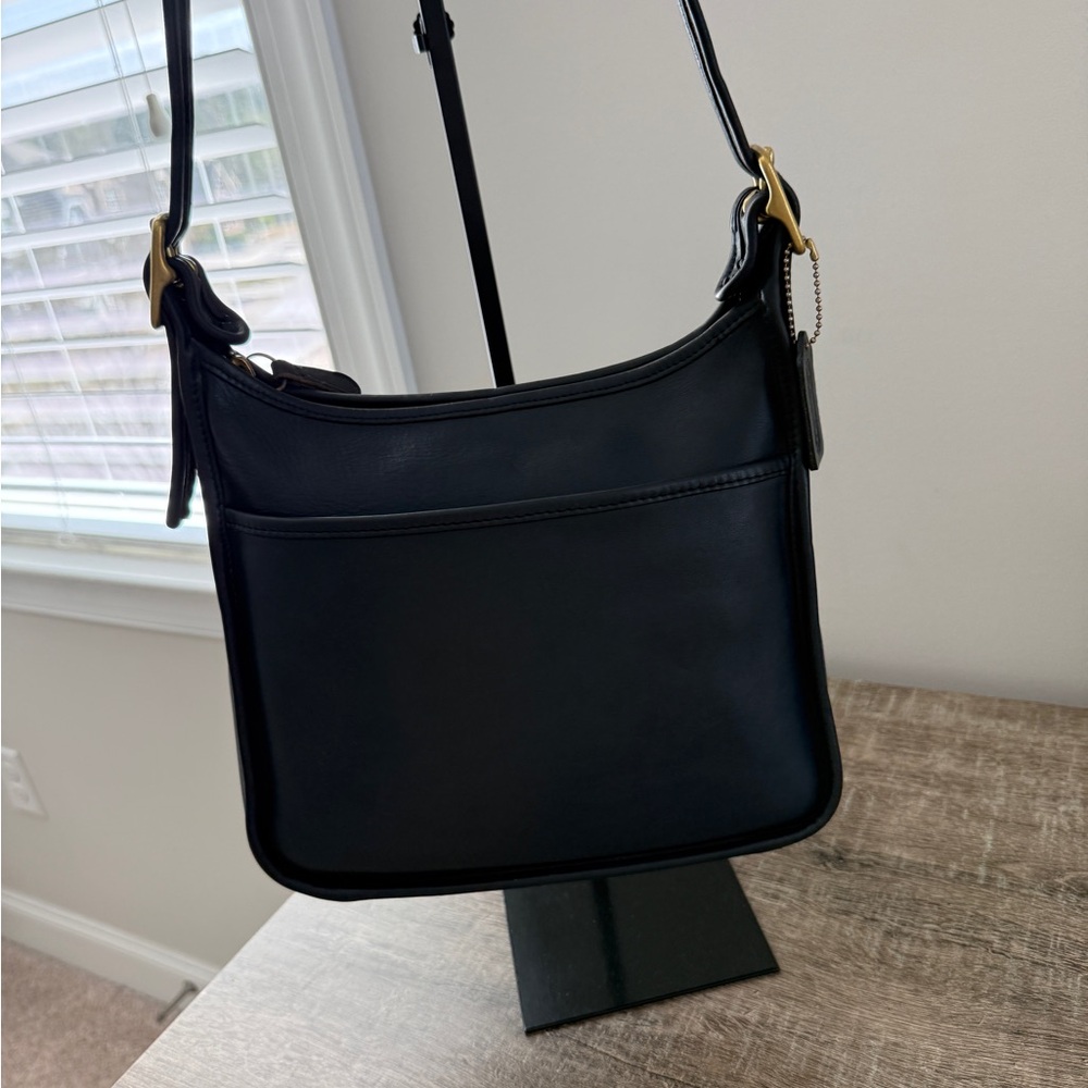 Vintage Rare COACH #9966 "Legacy Zip" Navy Blue Leather Crossbody Bag
